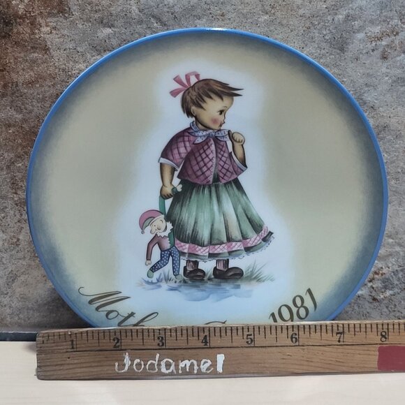 Schmid Hummel Mothers Day 1981 Playtime Decorative Wall Hanging Plate - Picture 7 of 11